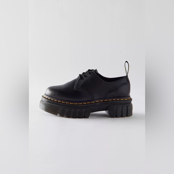 Urban Outfitters Dr. Martens Audrick Leather Platform Oxford - Picture 2 of 8